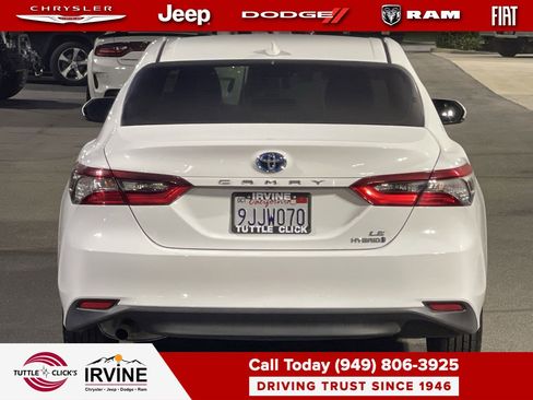 Used 2024 Toyota Camry LE image 5