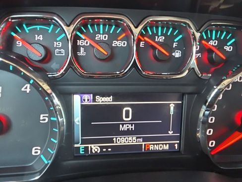 Used 2016 Chevrolet Silverado 2500 LT AWD/4WD image 13