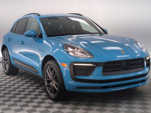 Certified 2023 Porsche Macan Turbo AWD/4WD image 7