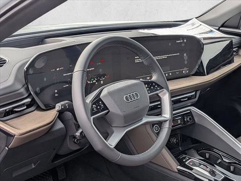 New 2025 Audi Q5 Premium Plus AWD/4WD image 3