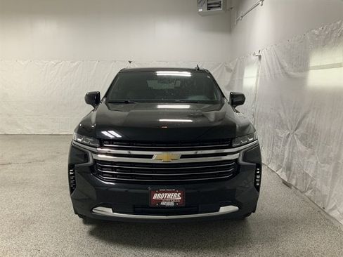 Used 2024 Chevrolet Suburban LT AWD/4WD image 5