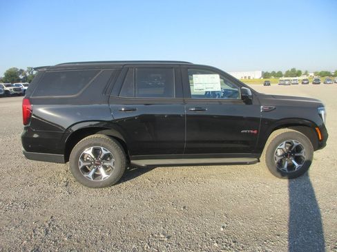 New 2026 GMC Yukon AT4 AWD/4WD image 3