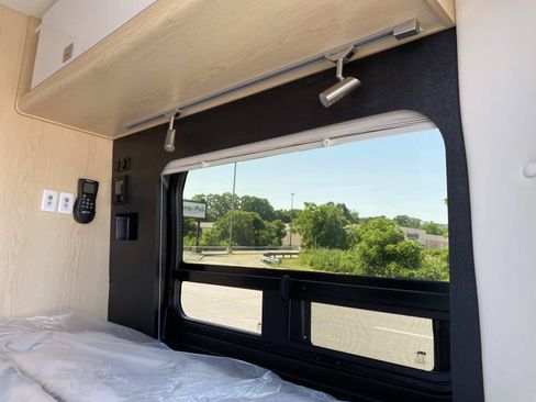 Used 2024 RAM ProMaster 3500 w/ Quick Order Package 22H SLT+ FWD image 13