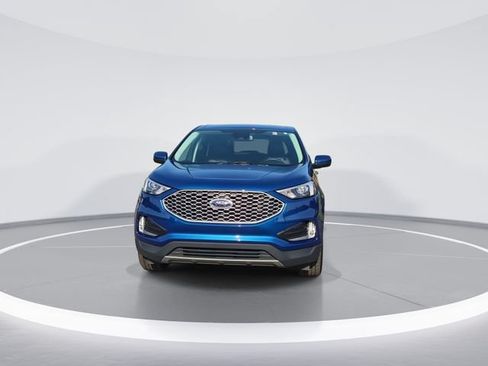 Used 2024 Ford Edge SEL w/ Convenience Package AWD/4WD image 3