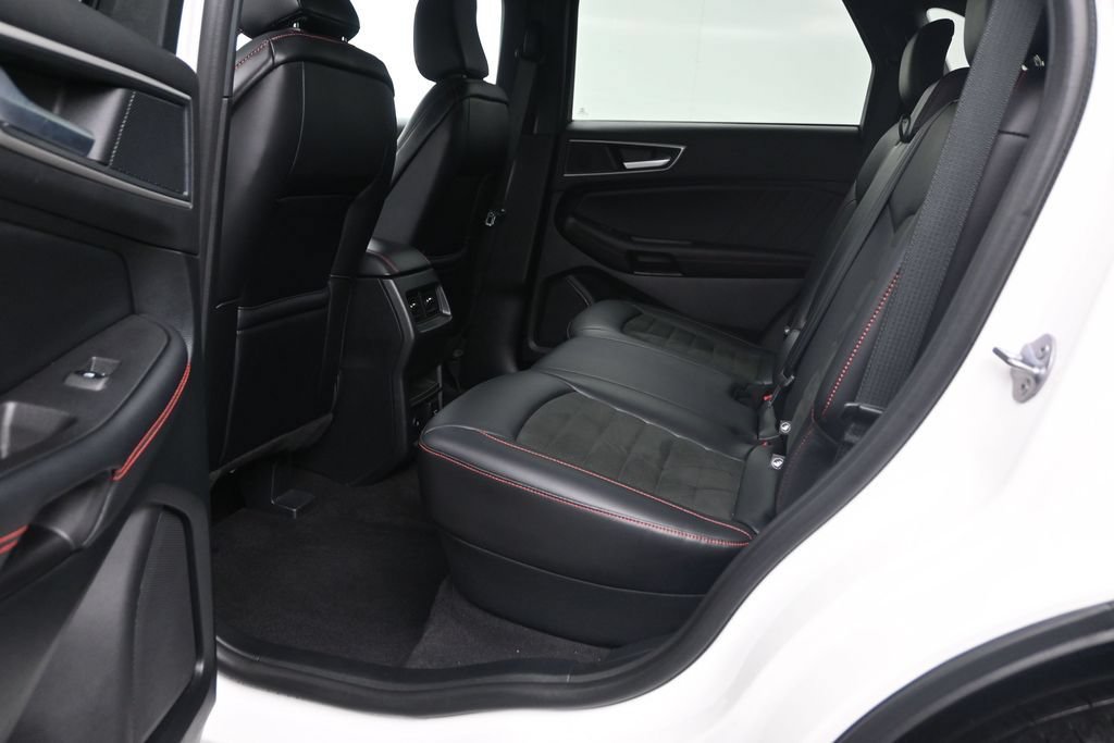 Used 2024 Ford Edge ST-Line AWD/4WD image 15