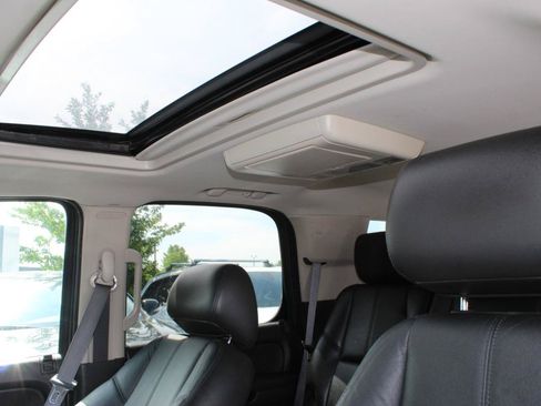 Used 2011 Chevrolet Tahoe LT AWD/4WD image 13