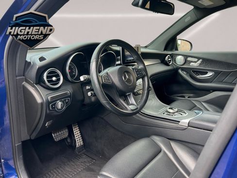 Used 2018 Mercedes-Benz GLC 300 4MATIC w/ AMG Line image 13