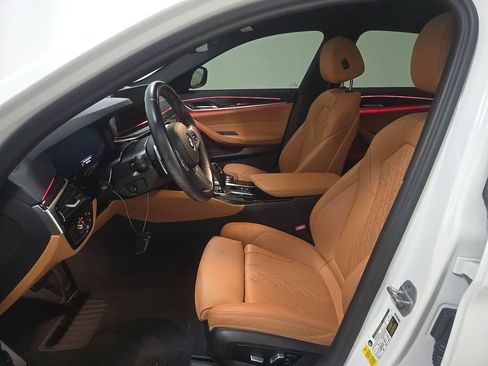 Used 2023 BMW 530i w/ M Sport Package RWD image 11