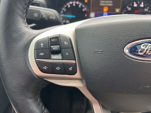 Used 2023 Ford Explorer Limited w/ Class IV Trailer Tow Package image 17