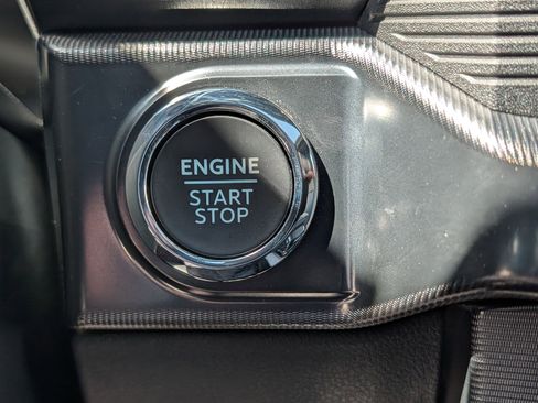 Certified 2025 Ford F150 Platinum w/ Equipment Group 702A High AWD/4WD image 38