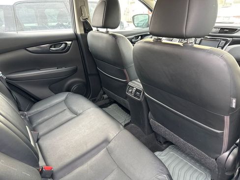 Used 2017 Nissan Rogue Sport SL image 33