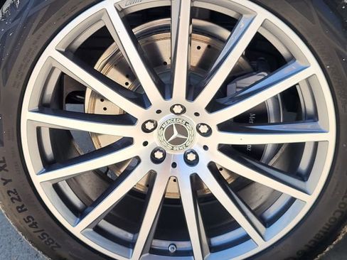 New 2025 Mercedes-Benz GLS 580 4MATIC image 8
