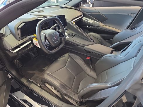 Used 2023 Chevrolet Corvette Stingray Coupe w/ 1LT image 9