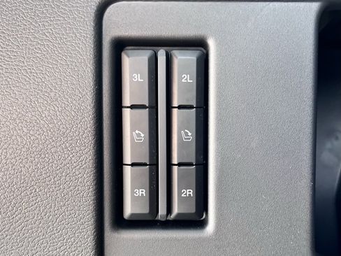 New 2024 Ford Expedition Limited image 19