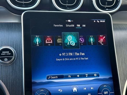 Used 2024 Mercedes-Benz GLC 300 image 21