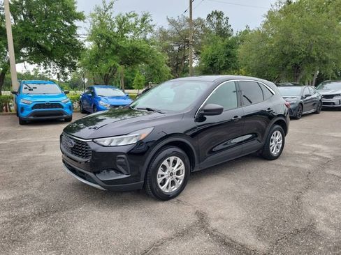 Used 2024 Ford Escape Active AWD/4WD image 4