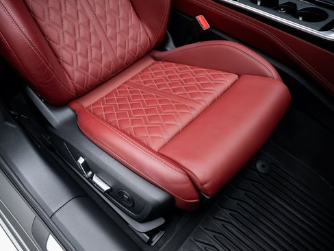 Used 2024 Audi S6 Premium Plus w/ Premium Plus Package image 65