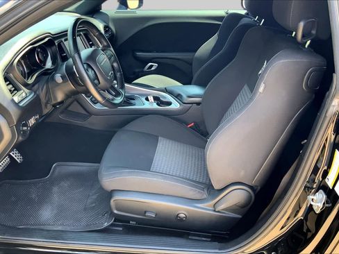 Used 2022 Dodge Challenger R/T Scat Pack RWD image 7