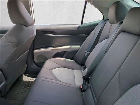 Used 2019 Toyota Camry LE image 17