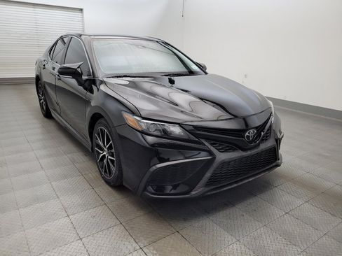 Used 2023 Toyota Camry SE FWD image 13