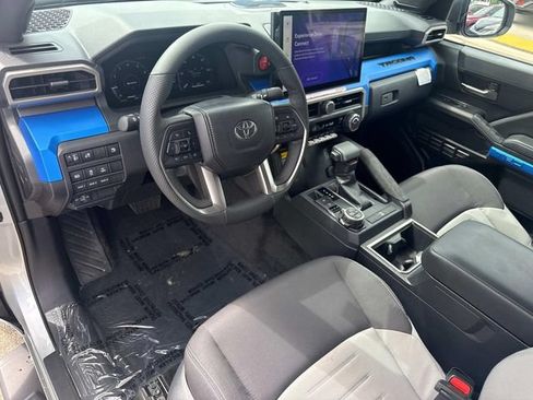 Used 2026 Toyota Tacoma TRD Off-Road w/ TRD Off Road Upgrade Package AWD/4WD image 25