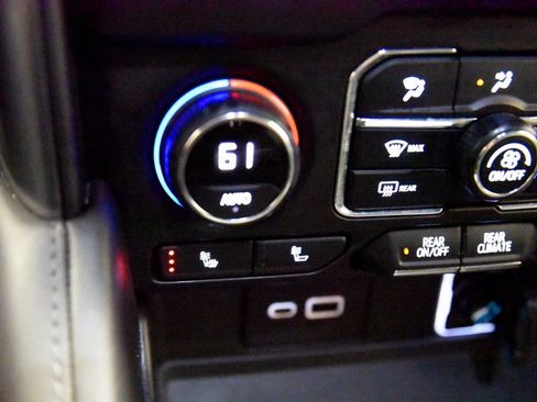 Used 2021 Chevrolet Tahoe LT image 23