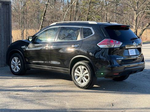 Used 2016 Nissan Rogue SV AWD/4WD image 5