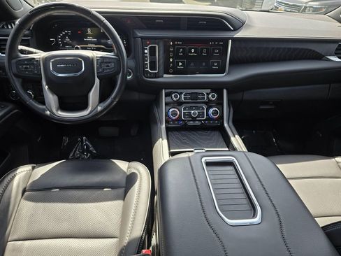 Used 2023 GMC Yukon XL Denali w/ Denali Reserve Package AWD/4WD image 23