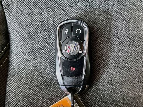 Used 2022 Buick Encore GX Preferred w/ Sport Touring Package FWD image 13