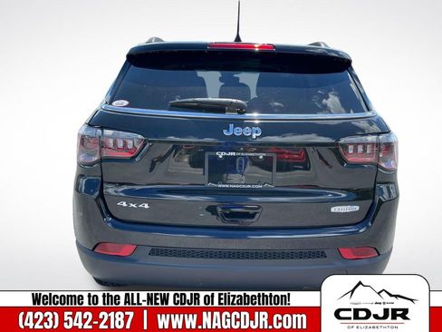 New 2022 Jeep Compass Latitude w/ Convenience Group image 4