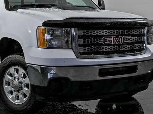 Used 2013 GMC Sierra 3500 SLE AWD/4WD image 2