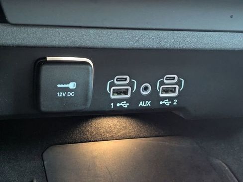 Used 2023 Jeep Grand Wagoneer 4WD w/ Convenience Group III image 29