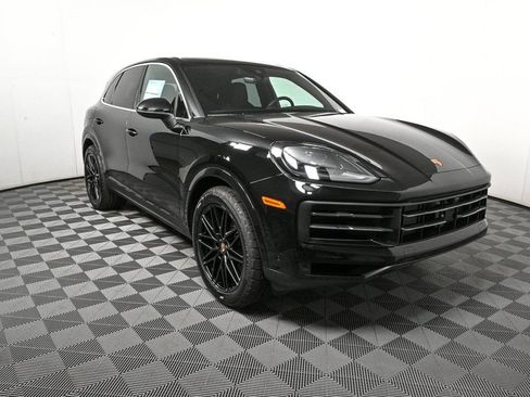 Used 2026 Porsche Cayenne AWD/4WD image 28