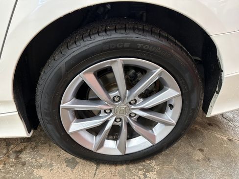 Used 2021 Honda Accord LX image 8