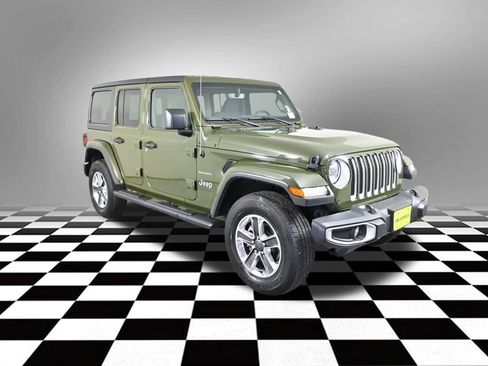Used 2023 Jeep Wrangler Unlimited Sahara AWD/4WD image 11
