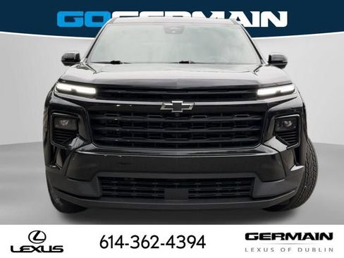Used 2024 Chevrolet Traverse LT w/ Midnight/Sport Edition AWD/4WD image 3
