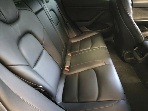 Used 2022 Tesla Model 3 Performance AWD/4WD image 9
