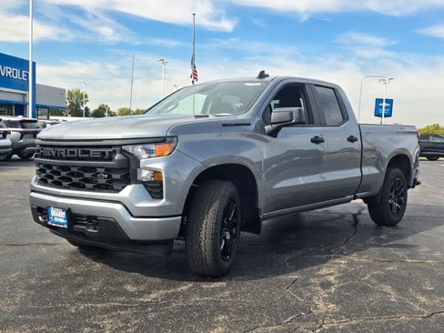 New 2026 Chevrolet Silverado 1500 Custom w/ LPO, Dark Essentials Package image 3