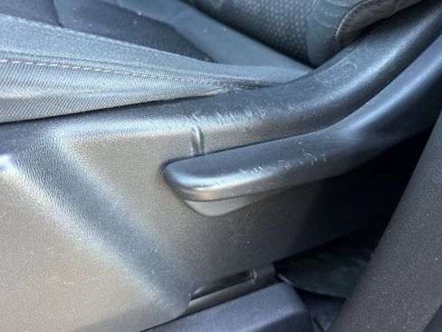 Used 2021 Chevrolet Silverado 1500 Custom image 13