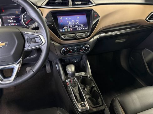 Used 2021 Chevrolet TrailBlazer ACTIV w/ Sun and Liftgate Package AWD/4WD image 19
