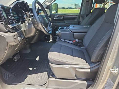 Used 2024 Chevrolet Silverado 2500 LT AWD/4WD image 18