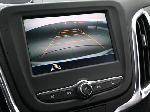 Used 2021 Chevrolet Equinox LT image 21