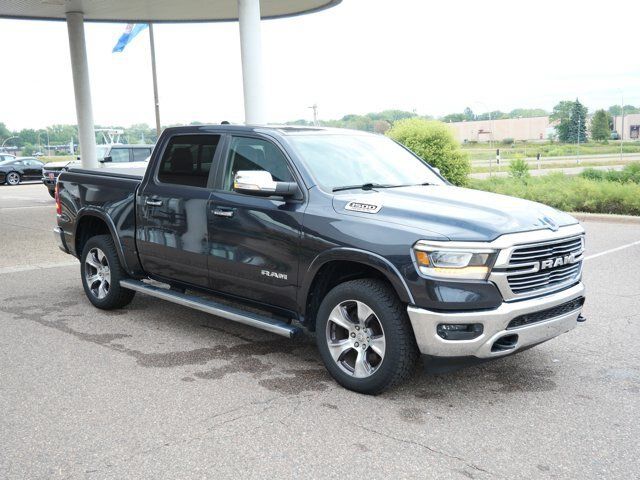 Used 2019 RAM 1500 Laramie AWD/4WD image 3