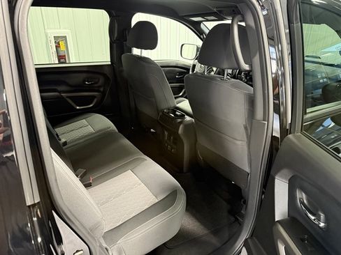 Used 2024 Nissan Titan SV w/ SV Bronze Edition Package image 22