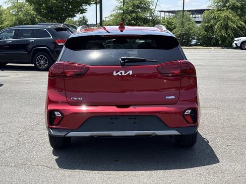 Used 2022 Kia Niro EX Premium FWD image 3