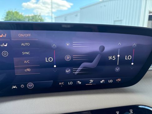 New 2026 Buick Enclave Preferred w/ Power Package FWD image 30