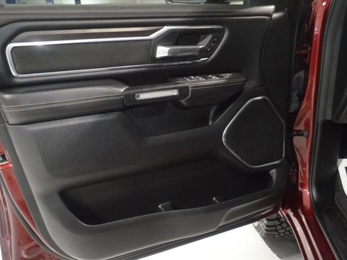 Used 2025 RAM 1500 Laramie image 14