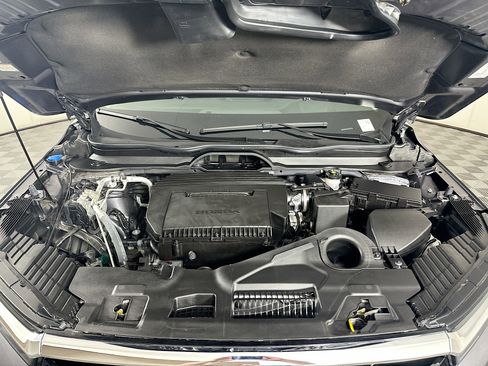 Used 2025 Honda Pilot Elite image 37