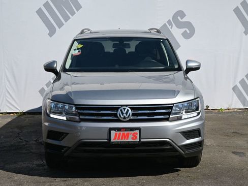 Used 2020 Volkswagen Tiguan SE w/ Panoramic Sunroof Package image 2