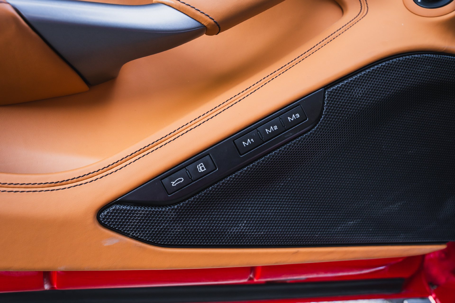 Used 2021 Ferrari F8 Tributo RWD image 86